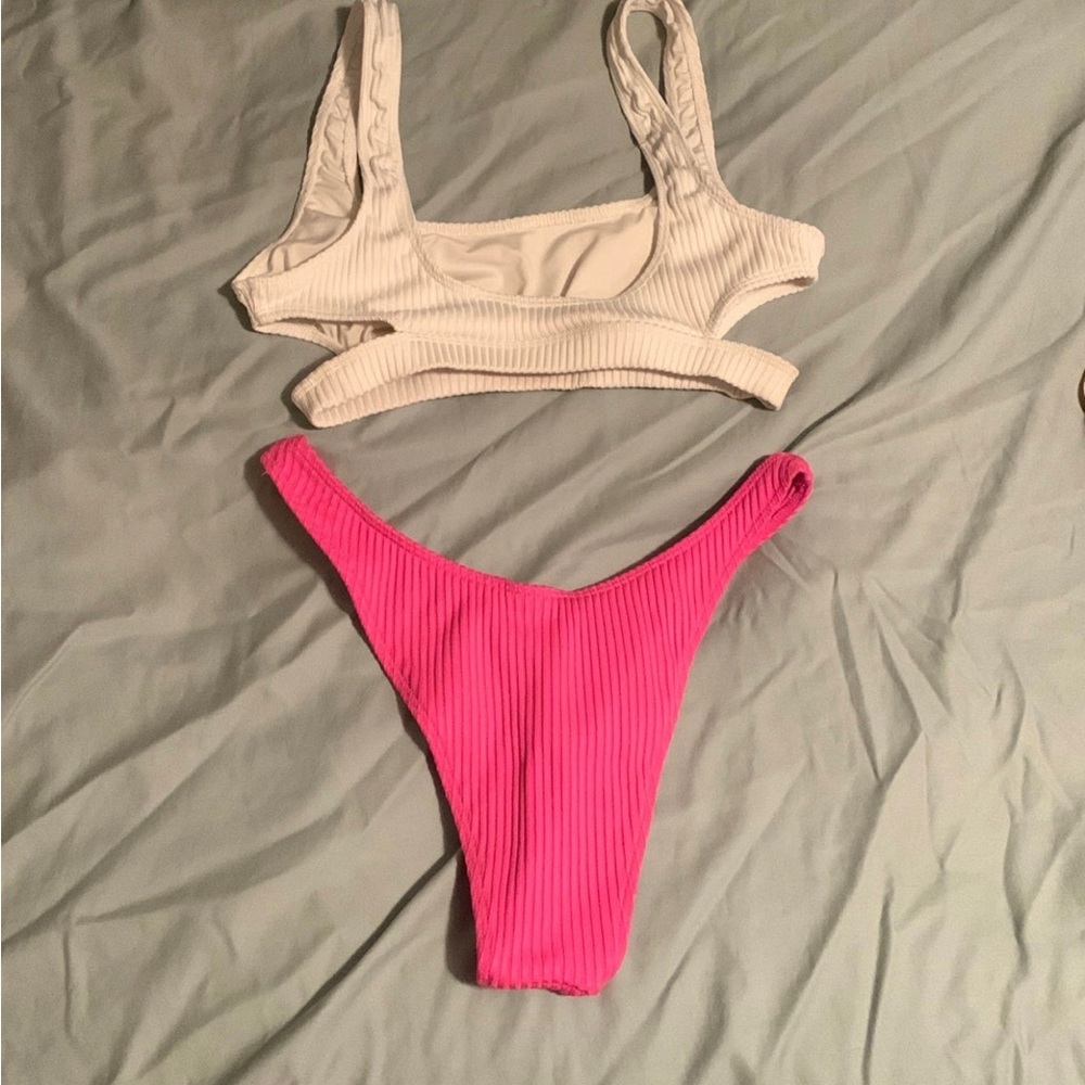Medium- Forever 21 Bikini - Picture 2 of 2